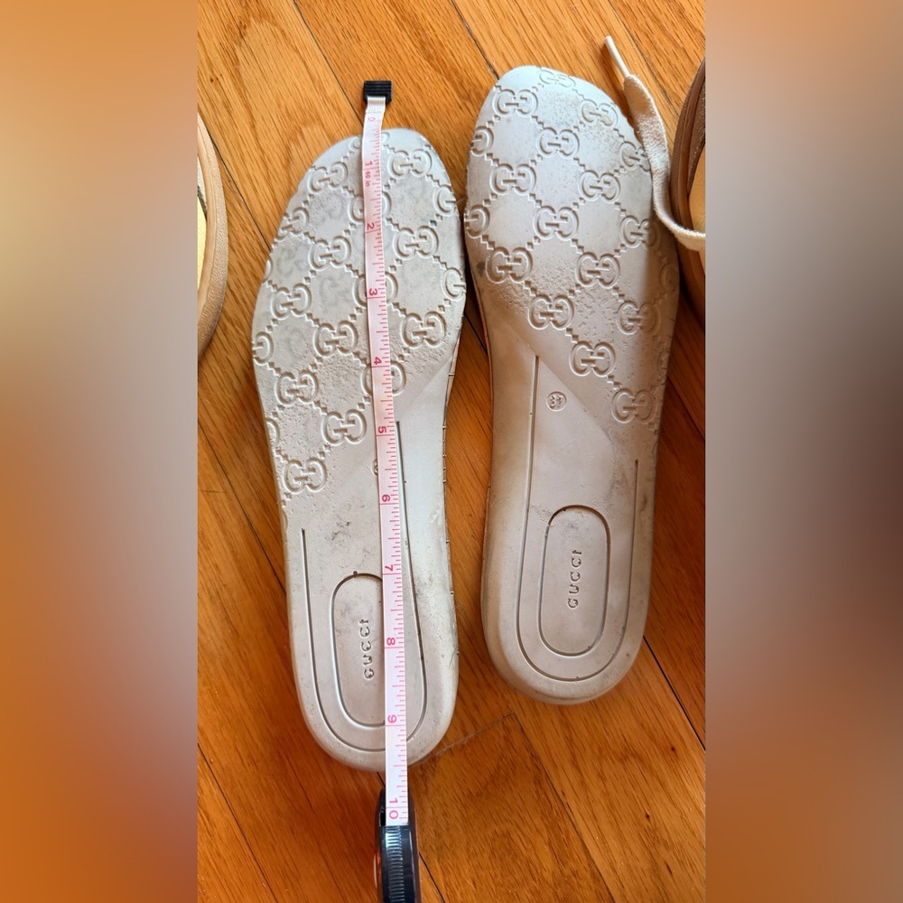 GUCCI - Cream and Green Stripe Sneakers - Picture 9 of 12